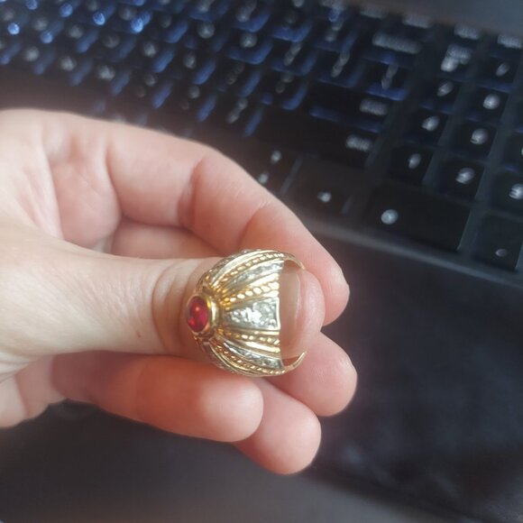 14k gold and genuine diamond ring, size 6 - Picture 8 of 16